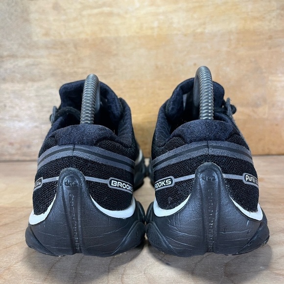 Brooks PureFlow 2 REFLECTIVE Womens Size 9.5 (D) Running Shoes Sneakers Black - Picture 4 of 9